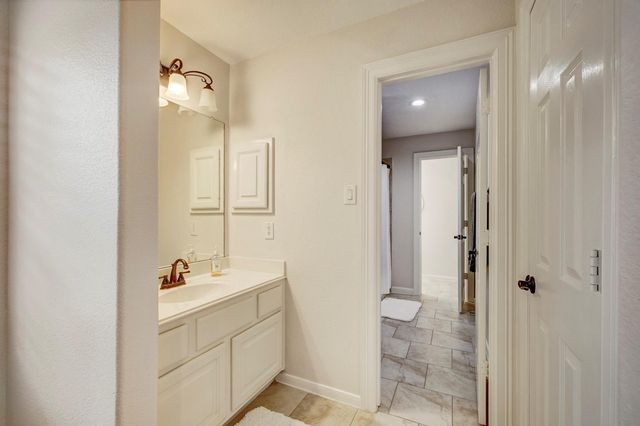 2600 Silverstone Way, Conroe, TX 77304