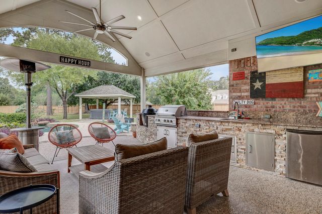 2600 Silverstone Way, Conroe, TX 77304