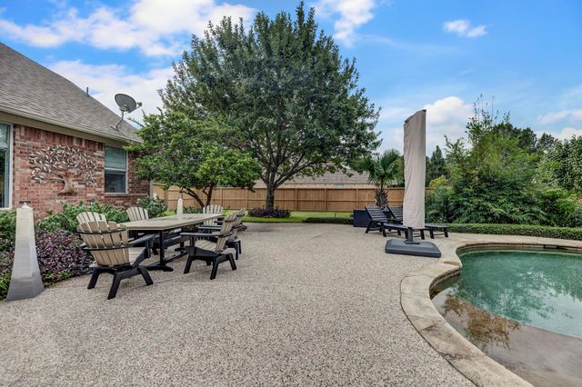 2600 Silverstone Way, Conroe, TX 77304