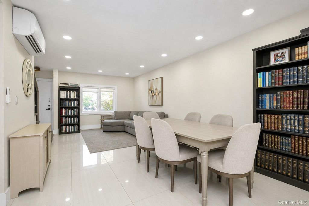 76-37 Vleigh Place, Kew Garden Hills, NY 11367 — photo 5