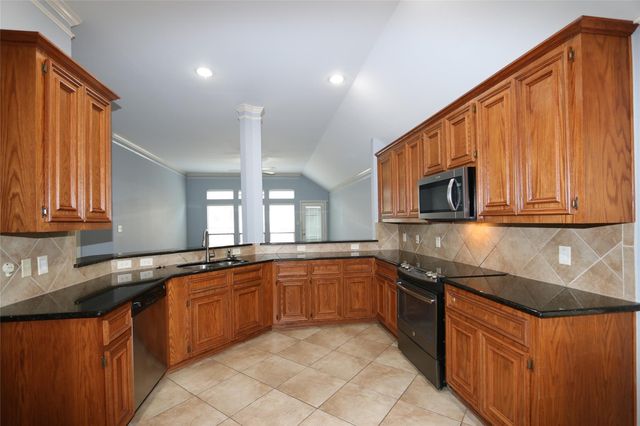 11031 Anilu Drive, Richmond, TX 77406