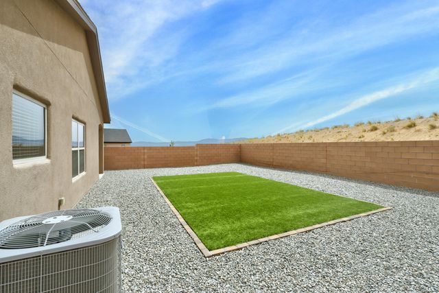 4749 Guadalupe Peak Street SW, Los Lunas, NM 87031