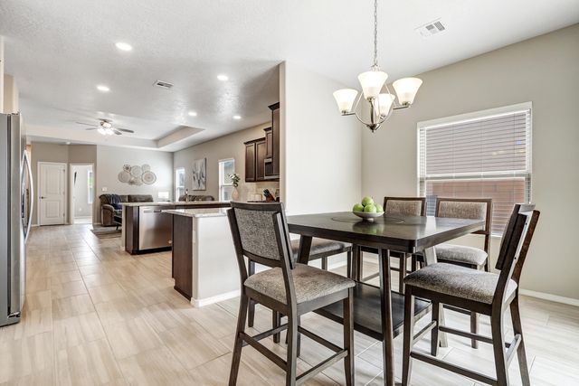 4749 Guadalupe Peak Street SW, Los Lunas, NM 87031
