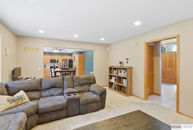 13608 Sahler Street, Omaha, NE 68164
