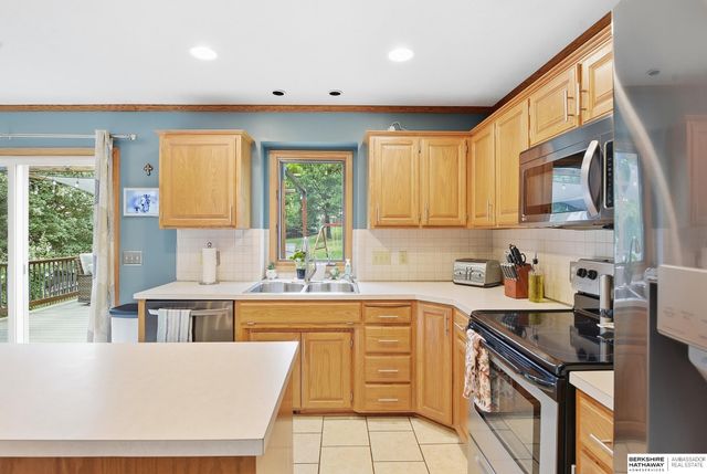 13608 Sahler Street, Omaha, NE 68164