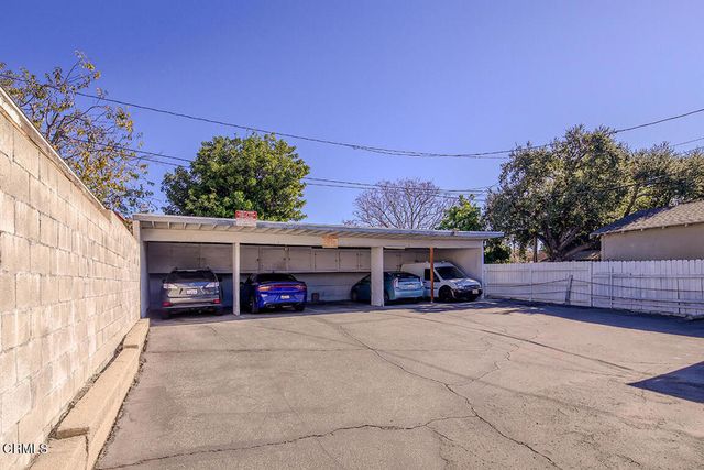 318 S Canyon Boulevard, Monrovia, CA 91016