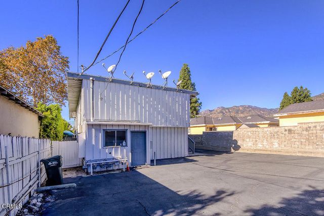 318 S Canyon Boulevard, Monrovia, CA 91016