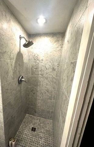 1015 Hortonville Rd, Swansea, MA 02777