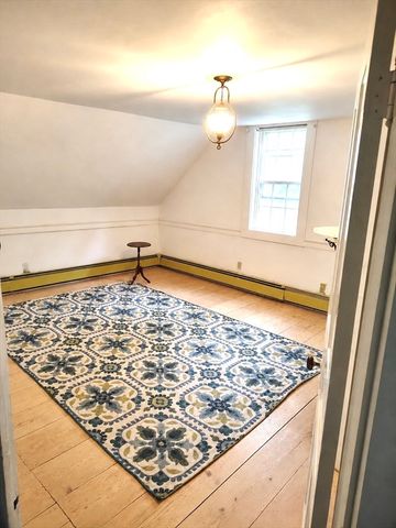 1015 Hortonville Rd, Swansea, MA 02777