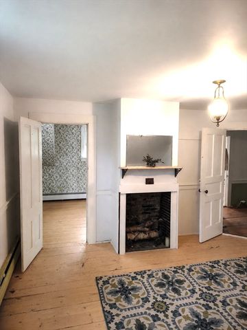 1015 Hortonville Rd, Swansea, MA 02777