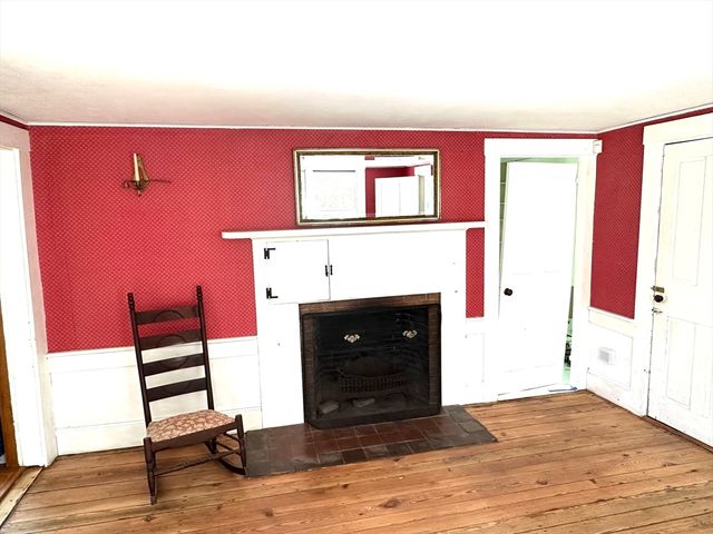 1015 Hortonville Rd, Swansea, MA 02777