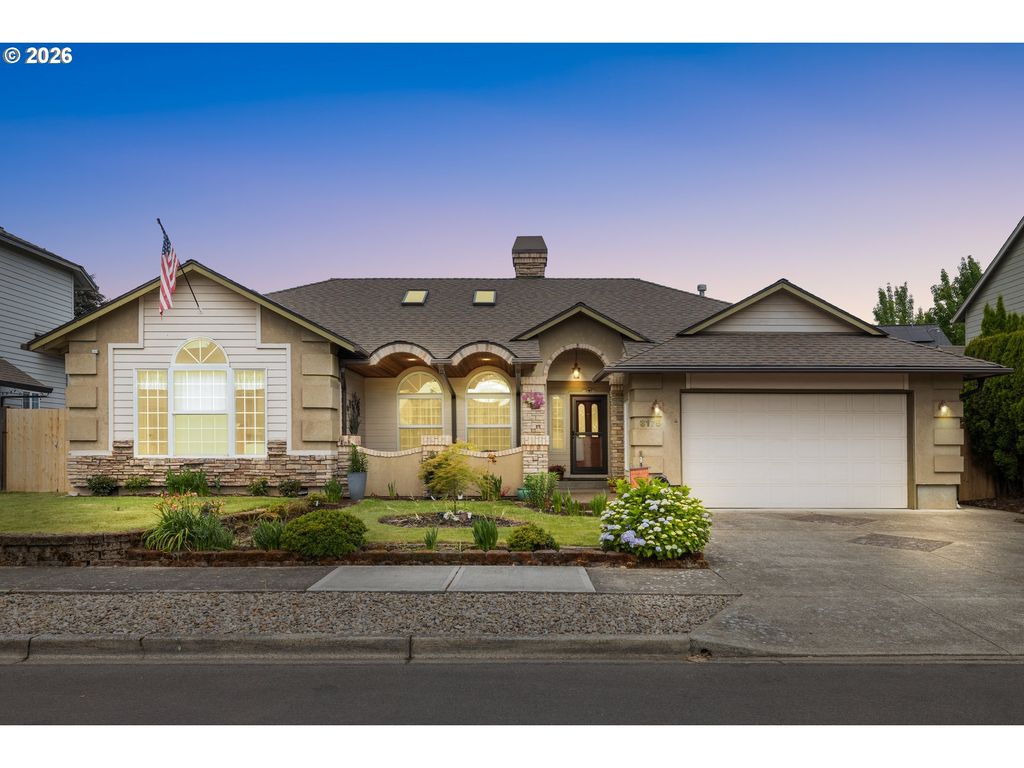 Image 1 of property listing at 3175 Ne Lucas Dr, Mc Minnville, OR 97128