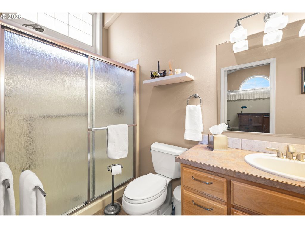 Image 25 of property listing at 3175 Ne Lucas Dr, Mc Minnville, OR 97128