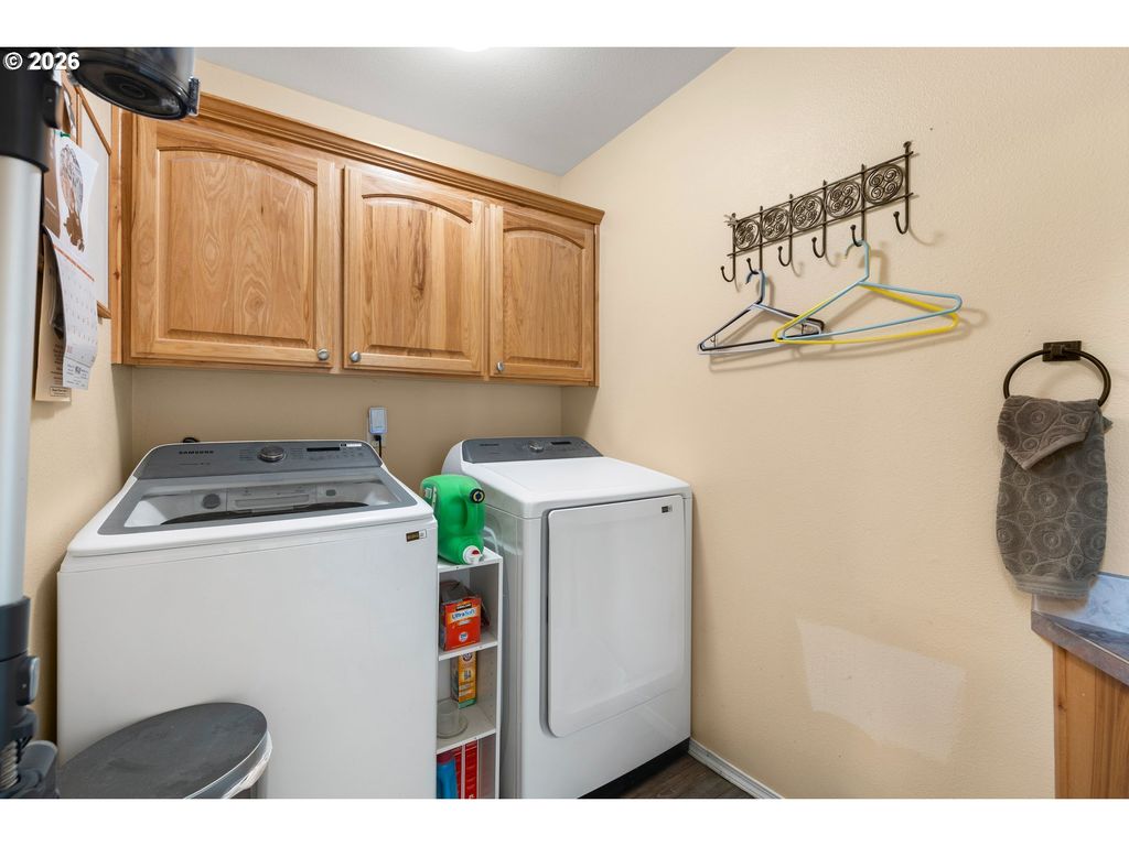 Image 29 of property listing at 3175 Ne Lucas Dr, Mc Minnville, OR 97128