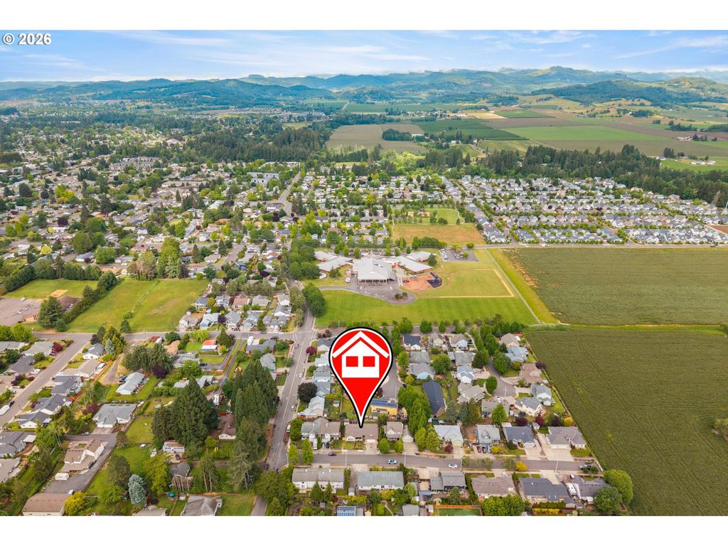 Image 35 of property listing at 3175 Ne Lucas Dr, Mc Minnville, OR 97128