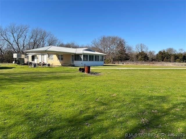 8925 State Road 78, Hendrix, OK 74741