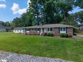 223 Meadow Lane, Easley, SC 29642