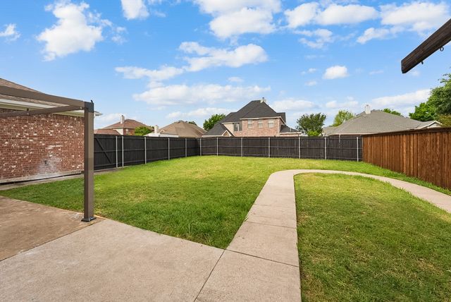 2613 Dove Creek Drive, Rowlett, TX 75088