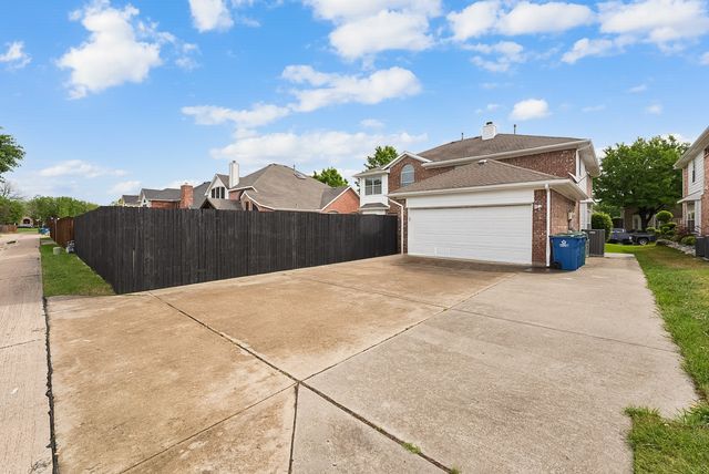 2613 Dove Creek Drive, Rowlett, TX 75088