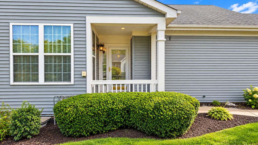21100 Eugene Siegel Court, Crest Hill, IL 60403 — photo 4