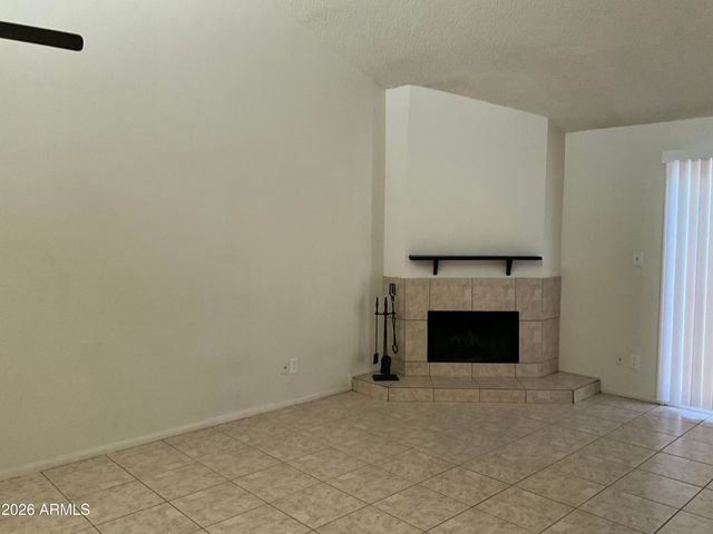 5122 E EDGEMONT Avenue, Phoenix, AZ 85008