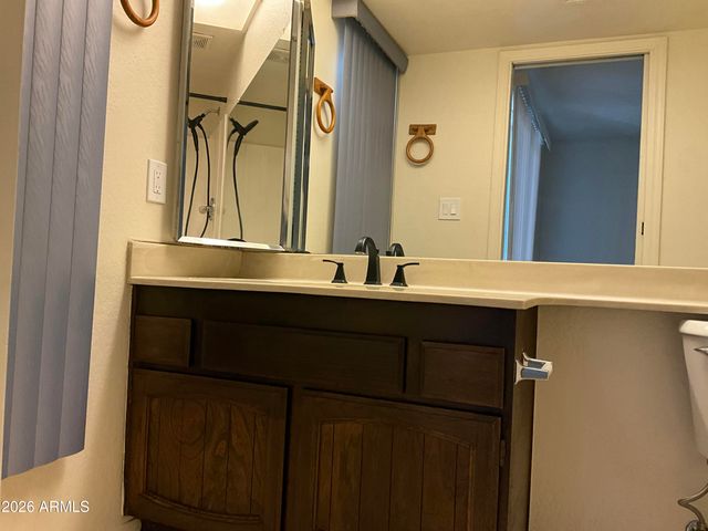 5122 E EDGEMONT Avenue, Phoenix, AZ 85008