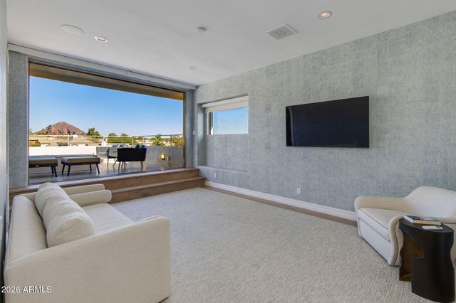 6509 N 29th Street, Phoenix, AZ 85016