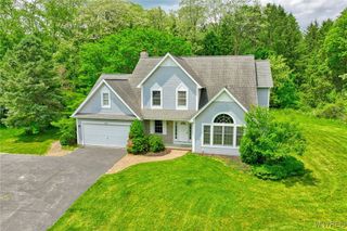 1117 Burlington Road, Victor, NY 14564