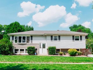 1230 W 10th Place, Hobart, IN 46342