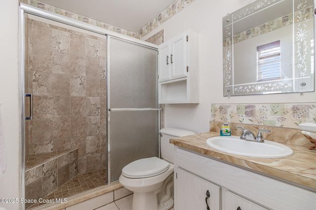 660 SE Grandeur Street SE, Palm Bay, FL 32909