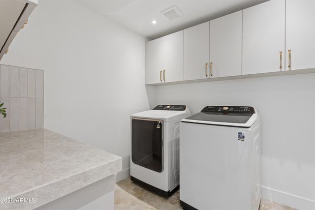 144 E WINTER Drive, Phoenix, AZ 85020