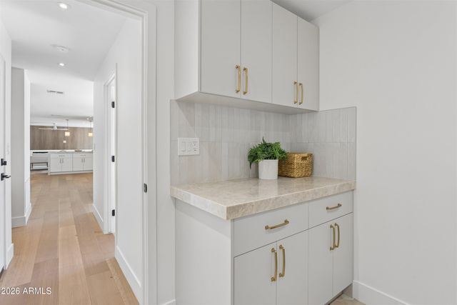 144 E WINTER Drive, Phoenix, AZ 85020