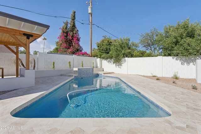 144 E WINTER Drive, Phoenix, AZ 85020