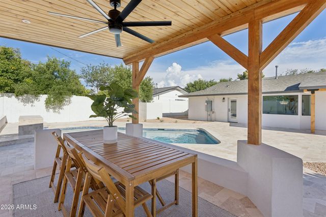 144 E WINTER Drive, Phoenix, AZ 85020