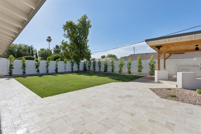 144 E WINTER Drive, Phoenix, AZ 85020