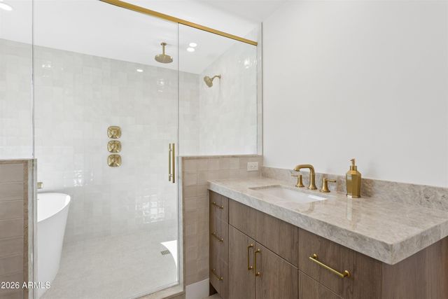 144 E WINTER Drive, Phoenix, AZ 85020