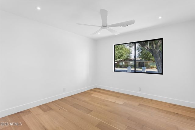 144 E WINTER Drive, Phoenix, AZ 85020