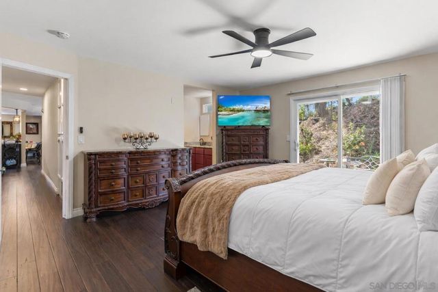 28108 Mountain Meadow Road, Escondido, CA 92026