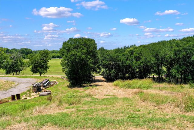 1750 S Fm 372, Gainesville, TX 76240