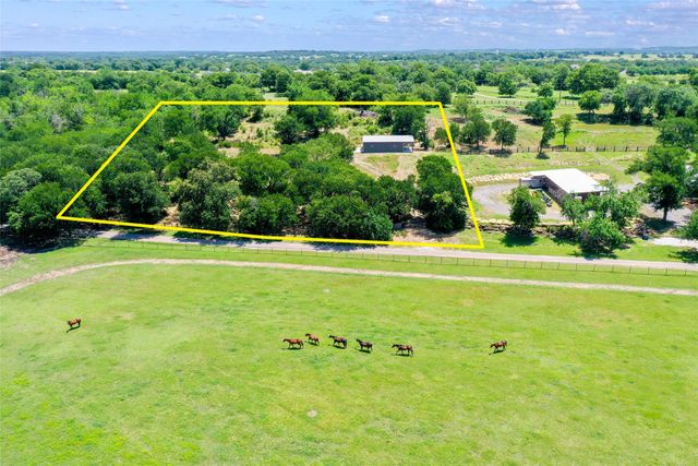 1750 S Fm 372, Gainesville, TX 76240