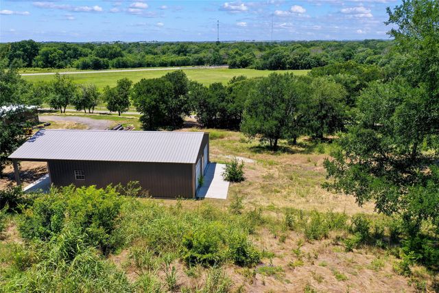 1750 S Fm 372, Gainesville, TX 76240