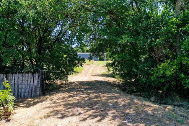 1750 S Fm 372, Gainesville, TX 76240