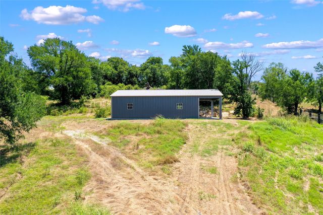 1750 S Fm 372, Gainesville, TX 76240