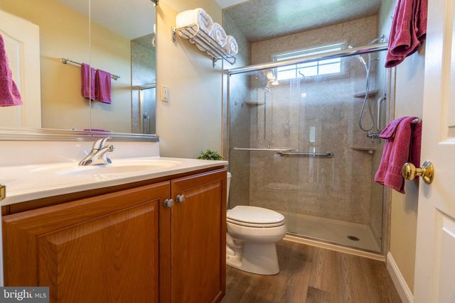 33 KNIGHTS CREST CT, Souderton, PA 18964