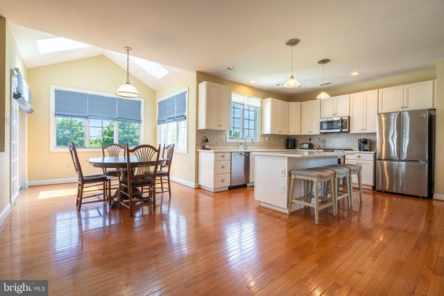 33 KNIGHTS CREST CT, Souderton, PA 18964