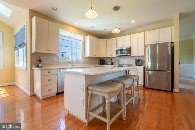 33 KNIGHTS CREST CT, Souderton, PA 18964