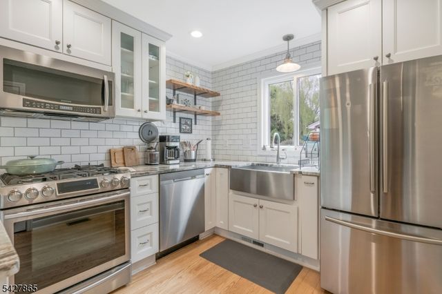 732 Park Ave, Bridgewater Twp., NJ 08805