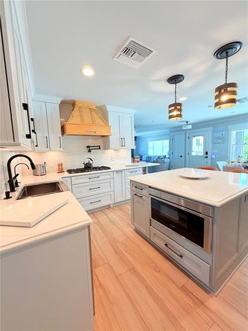 3921 BELLE VISTA DRIVE E, St Pete Beach, FL 33706