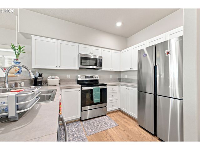 17149 Sw SNOWDALE St, Beaverton, OR 97007