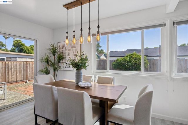 37825 Goldenrod Dr, Newark, CA 94560